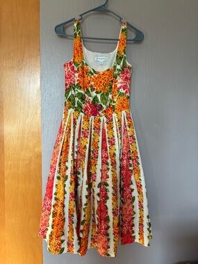 Isaac Mizrahi for Target Floral Vintage 50s Style Fit and Flare Dress, Size 2.